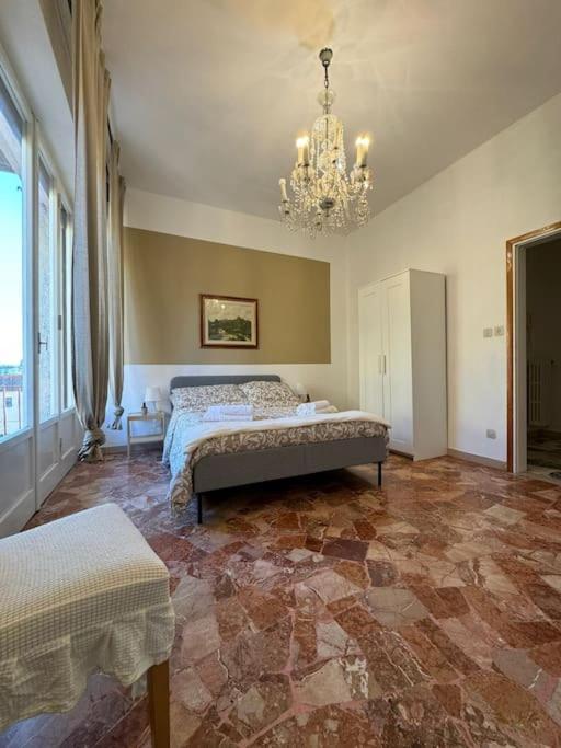 Casa De With Parking Near The Center Appartamento Firenze